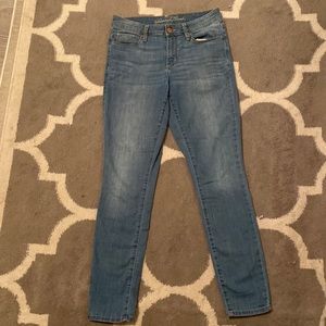 washed out blue jeans